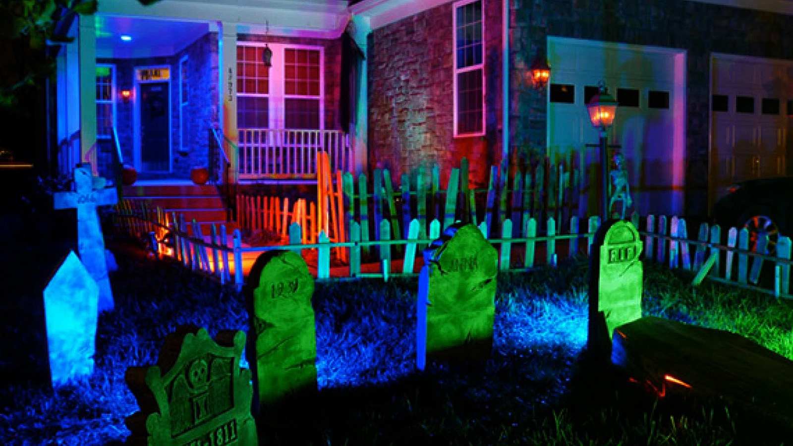 Halloween Decorating Tips from Theater Designers