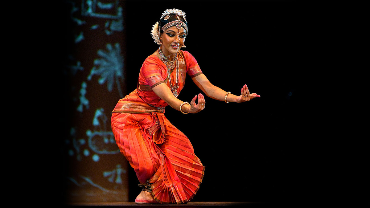 1,787 Bharatanatyam Poses Royalty-Free Images, Stock Photos & Pictures |  Shutterstock